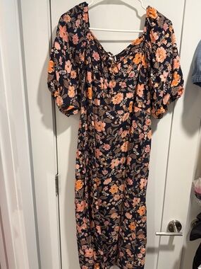 Old Navy Navy Midi Smocked Summer Dress with Peach Floral Print